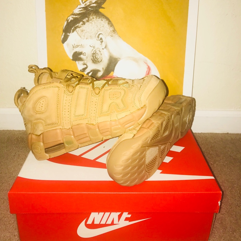 NIKE AIR MORE UPTEMPO